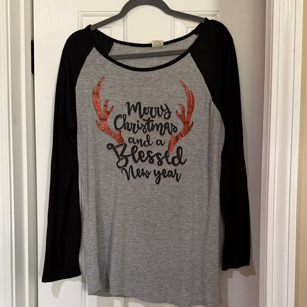 Gray & Black Raglan Christmas Tee with Copper Glitter Antlers